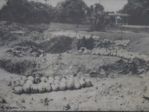 Phnom Penh: Gefängnis S-21 historische Aufnahme Killing Fields