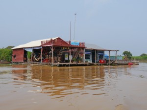 Tonle Sap: schwimmendes Fischerdorf, Restaurant