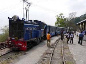 DHR: Tindharia Zug aus Siliguri